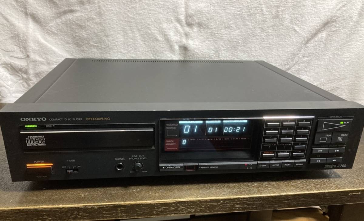 ONKYO(オンキョー)C-700 光伝送CDプレーヤー整備済 ONKYO(オンキョー)C-700 光伝送CDプレーヤー整備済