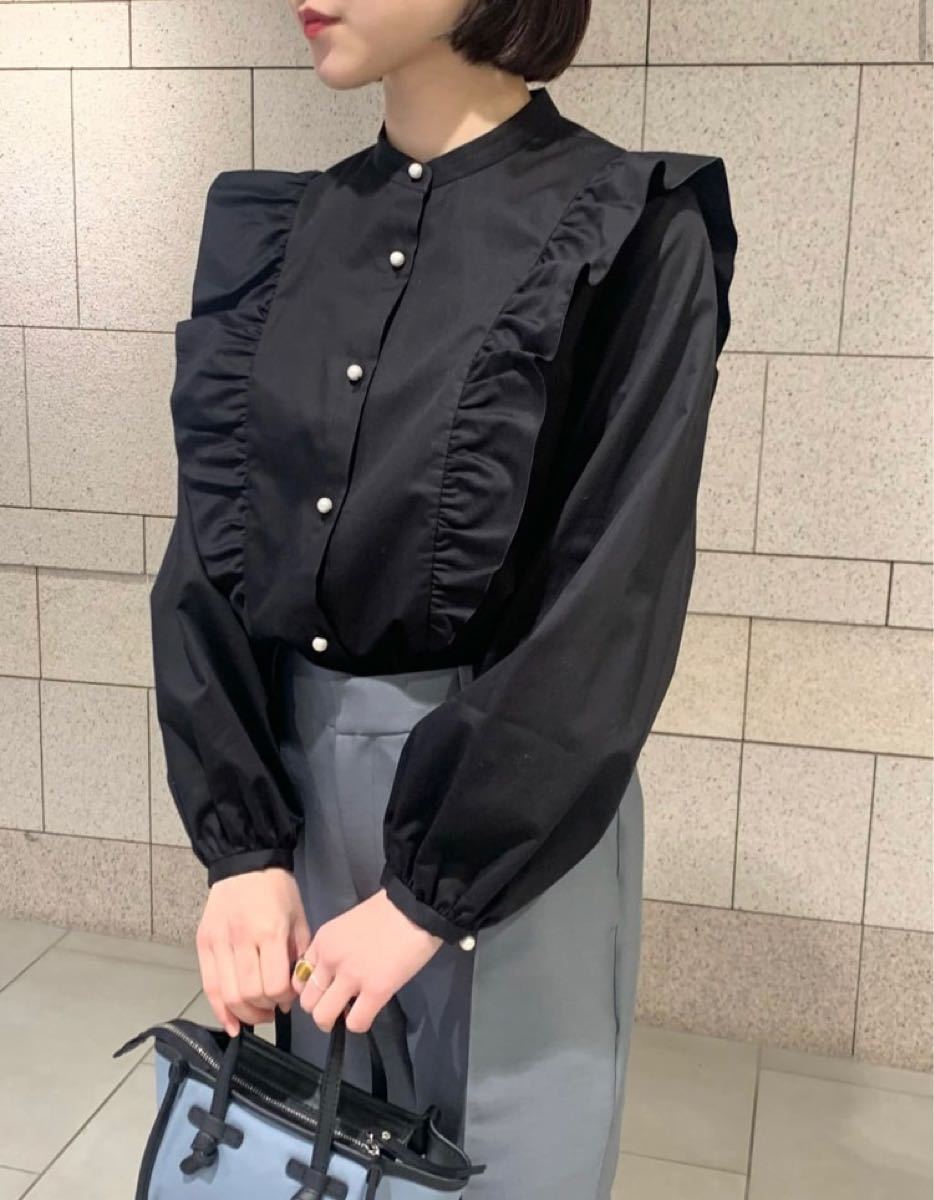 現行品☆ UNITED ARROWS C パールモチーフ フリル ブラウス B+ 現行品☆ UNITED ARROWS C パールモチーフ フリル ブラウス B+