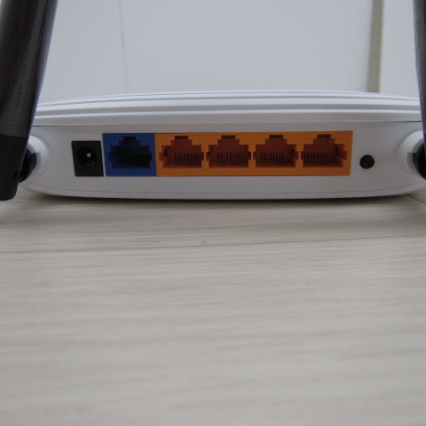 7419PS【未使用】TP-Link WiFi ルーター 無線LAN親機 11n N300 300Mbps TL-WR841N