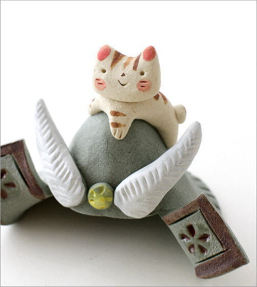 五月人形 コンパクト 陶器 おしゃれ 置物 オブジェ 兜 兜飾り ねこ 猫 かわいい こどもの日 子供の日 小物 インテリア 日本製 兜ねこ飾り_画像3