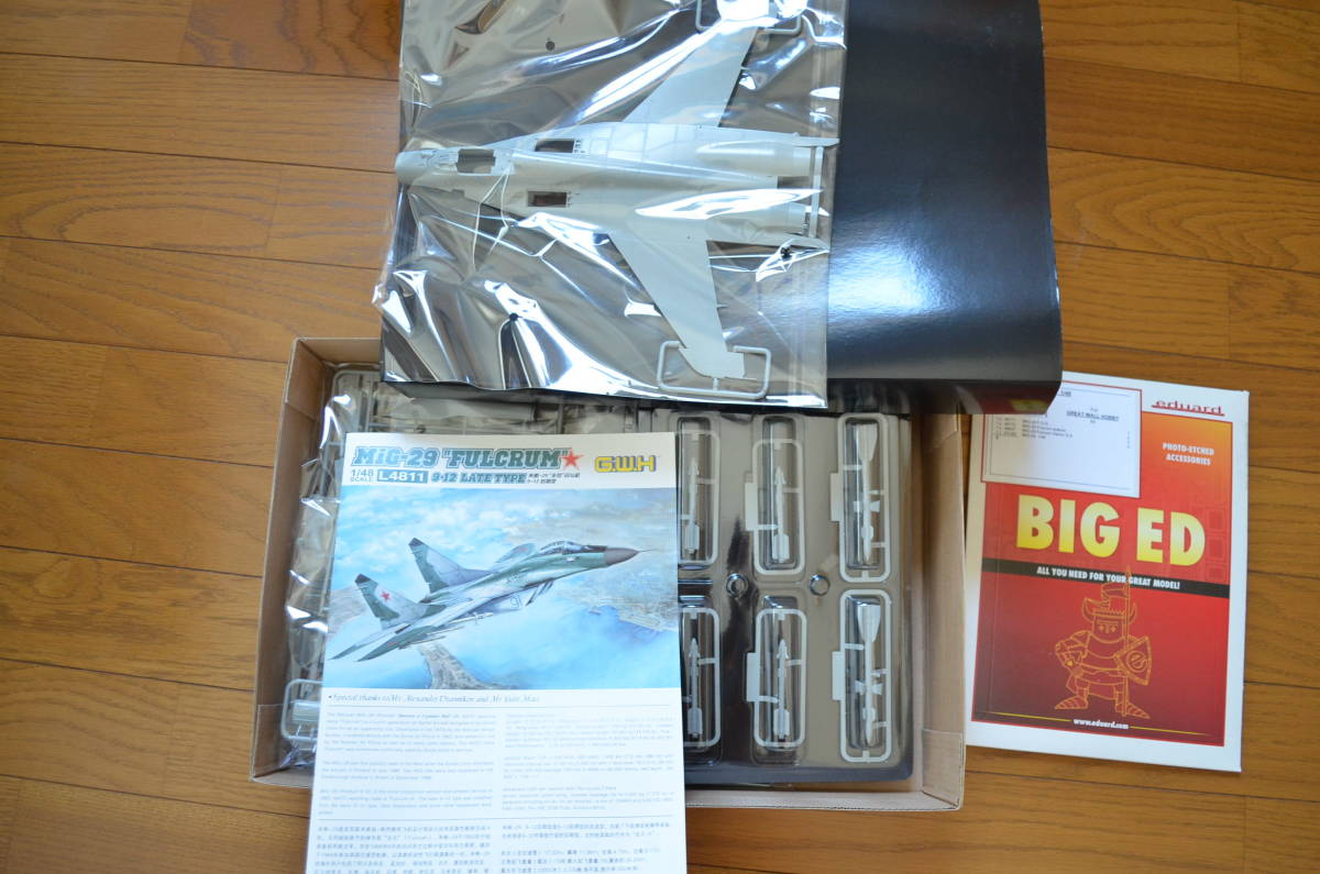 ★グレートウォールホビー 1/48 MiG-29 フルクラム late type L4811 ＋　エデュアルド BIG4989_画像3