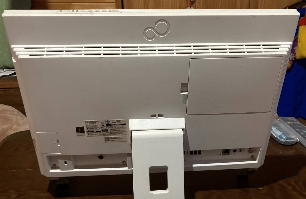本物保証! Fujitsu Esprimo FH56 KD i7 en-dining.co.jp
