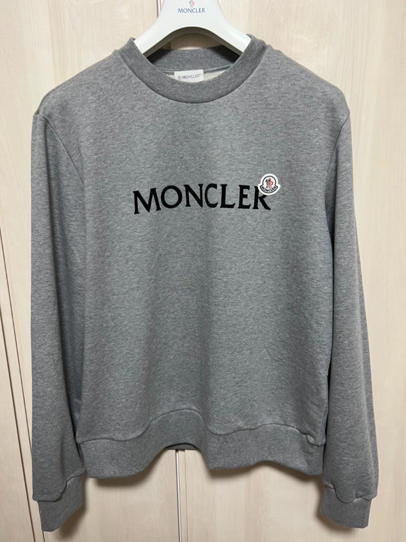 PayPayフリマ|新品未使用タグ付き 本物保証 MONCLER レタリングロゴ