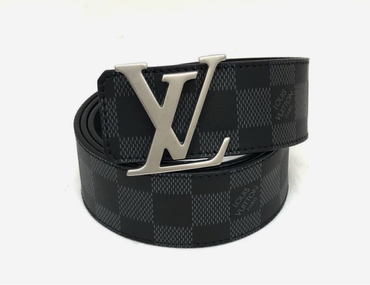 LOUIS VUITTON(ルイヴィトン) サンチュール・LV イニシャル 40MM