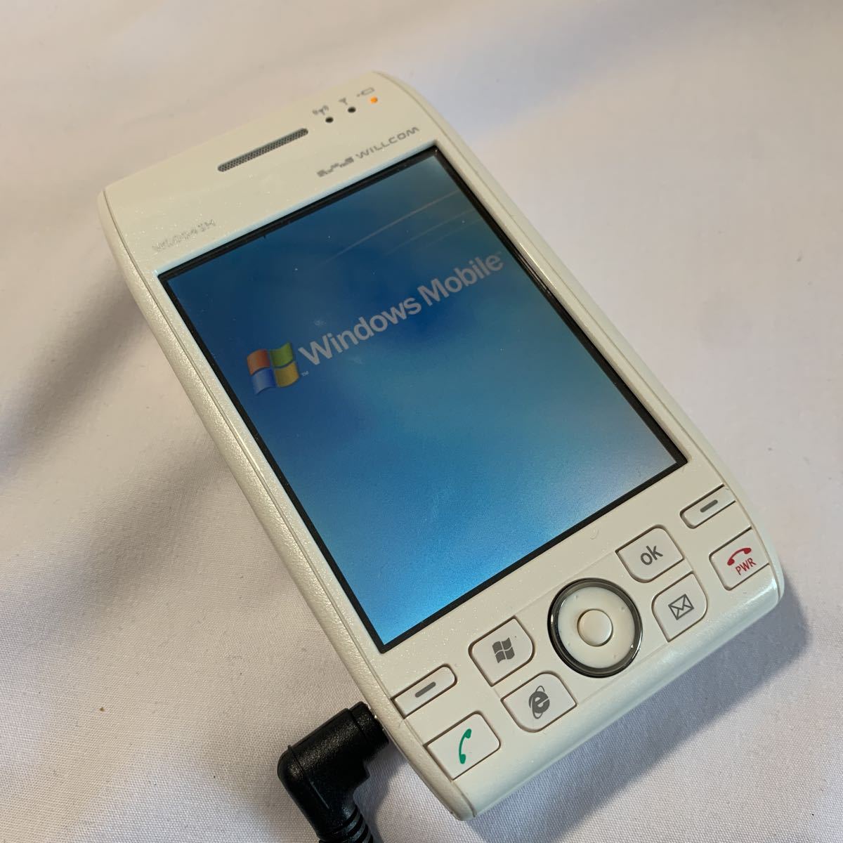 #1460【ジャンク】 WILLCOM WS004SH ホワイト ウィルコム 携帯 SHARP_画像2