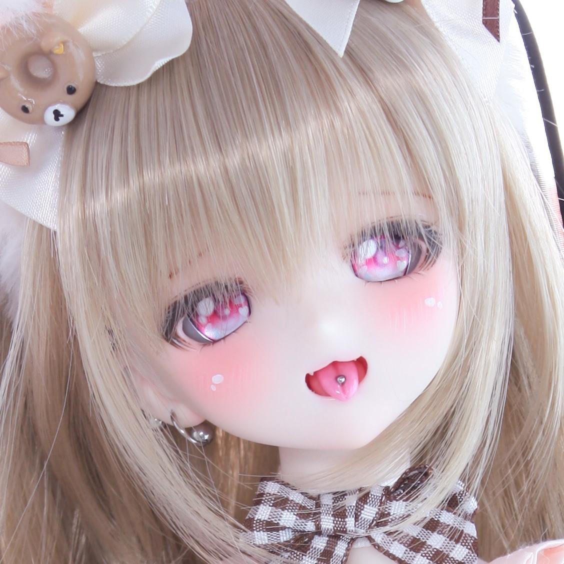 DDH - 10 カスタムヘッド(SW肌)ソフビ盛り + レジンアイ2点 ピアス付き