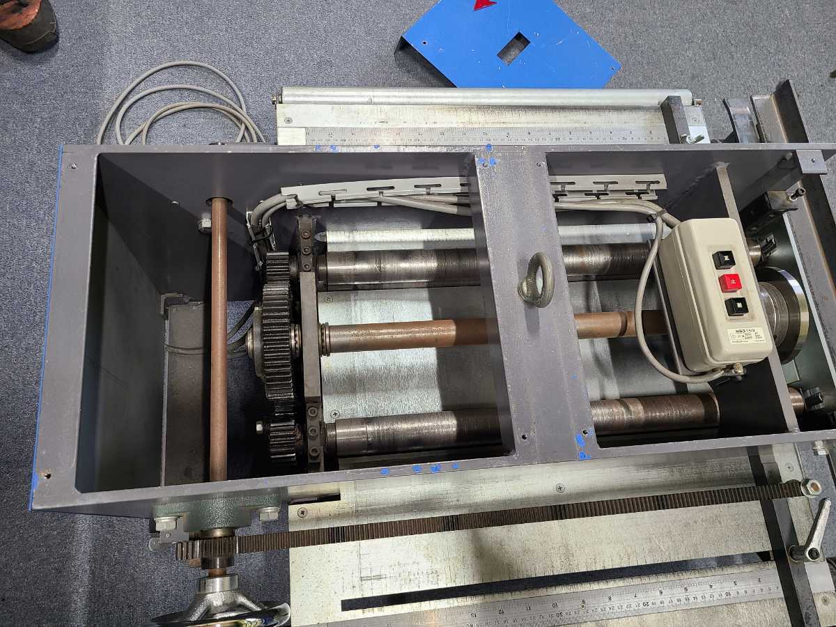 板金機械 ロータリーシャー 山本製作所YMR-08 板金機械 ロータリーシャー 山本製作所YMR-08