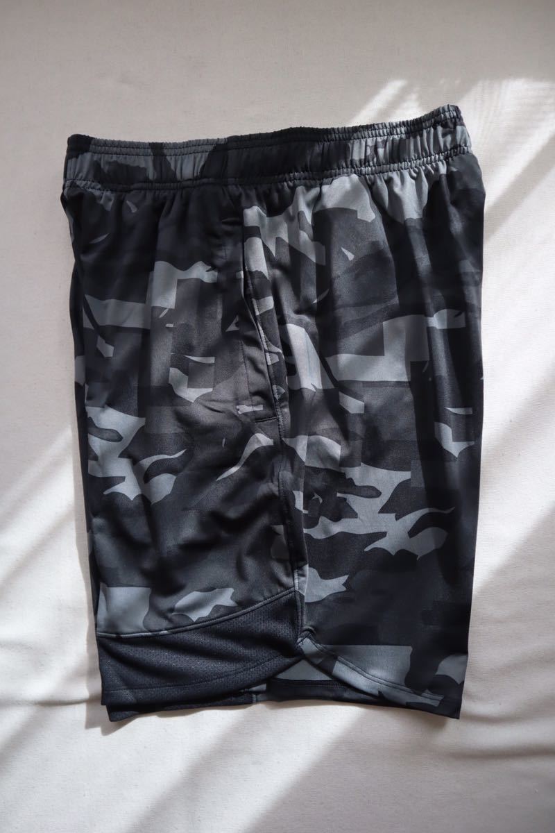 アンダーアーマー UNDER ARMOUR メンズ ジャージハーフパンツ UA Train Stretch Camo Sts 1361508 ブラックグレー メンズSM 【大特価!!】 アンダーアーマー UNDER ARMOUR メンズ ジャージハーフパンツ UA Train Stretch Camo Sts 1361508 ブラックグレー メンズSM 【大特価!!】