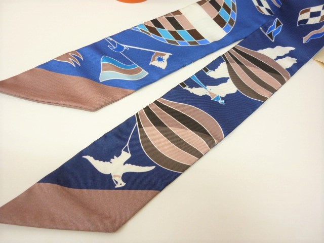 ヤフオク! - 新品 HERMES TWILLY エルメス ツイリー 大空...