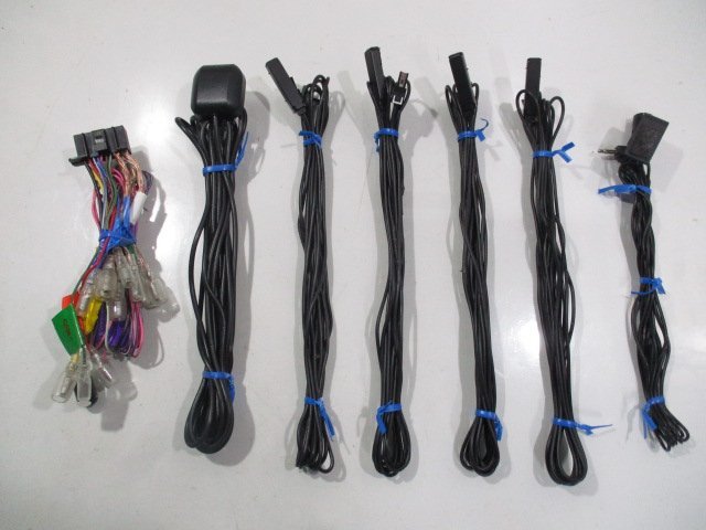 ケンウッド 彩速ナビ MDV-M808HDW 2021年製 DVD SD 地デジ USB iPod