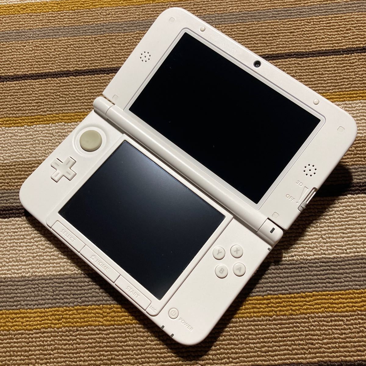 3DS  ニンテンドー3DS LL 本体 ピンク × ホワイト 充電器付き