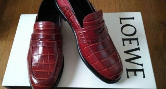 LOEWE 美品 クロコ型押し スリッポン | keramorosso.com