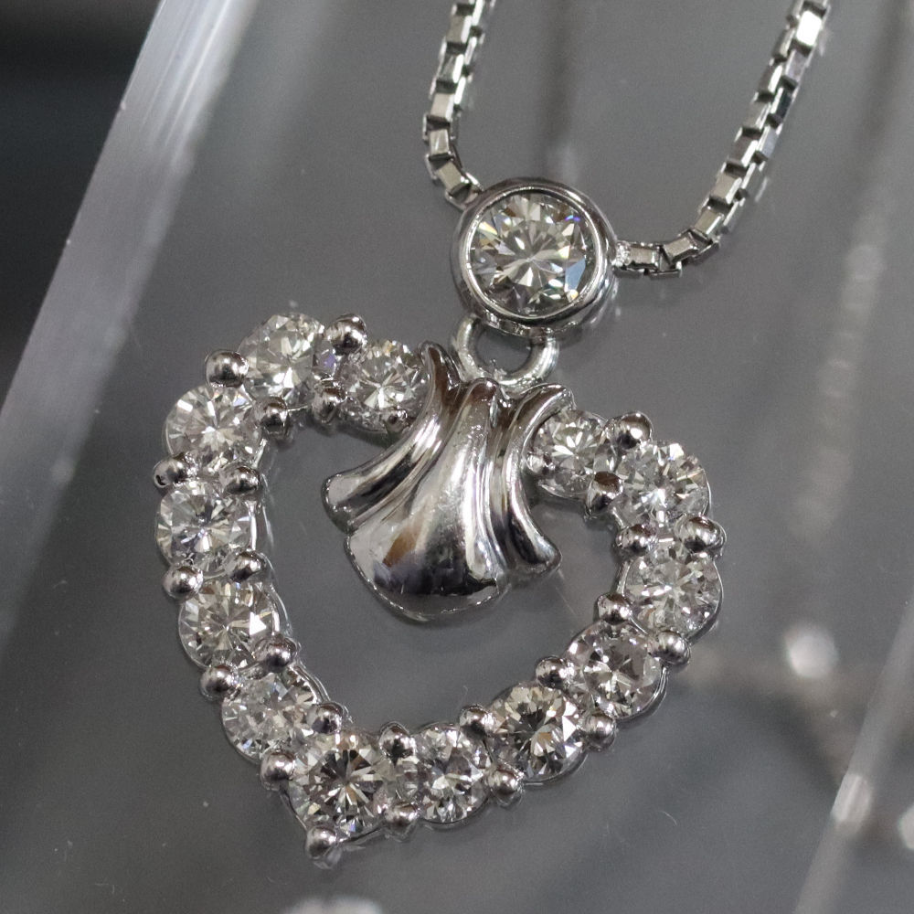 Pt900/850 diamond Heart necklace D1.00 8.1g 38-40cm