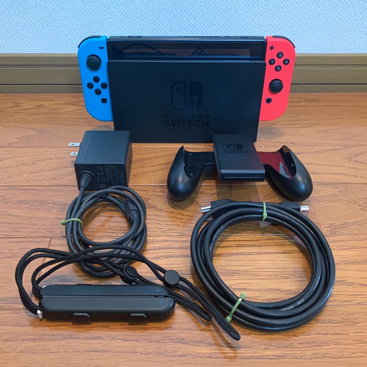 珍しい 【新品】 NINTENDO 本体バッテリー強化版 任天堂スイッチ