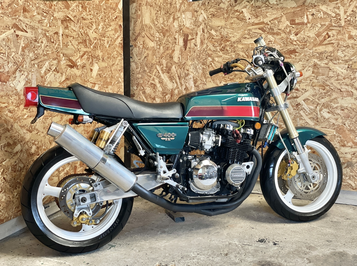 京都~ Kawasaki Z400FX E4 レーシング仕様 ニューキャンディ 京都~ Kawasaki Z400FX E4 レーシング仕様 ニューキャンディ