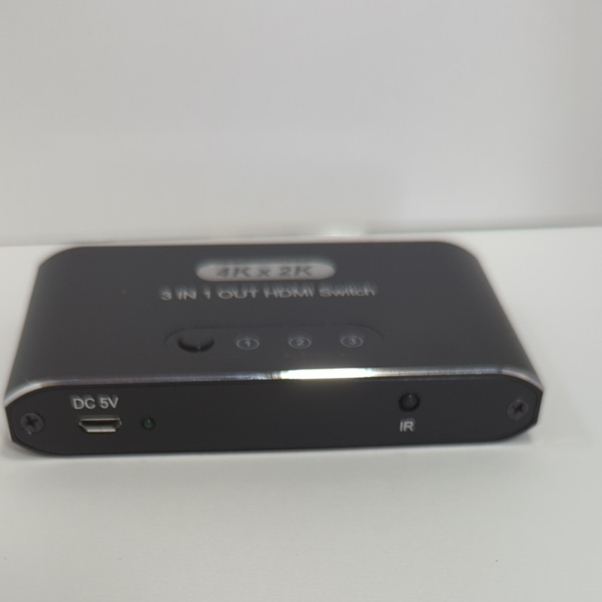 3 IN 1 OUT HDMI Switch　分配器
