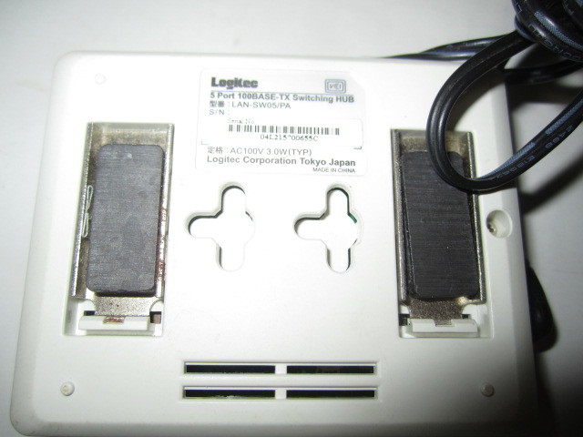  Logitec 5 port 100BASE-TX switching hub 