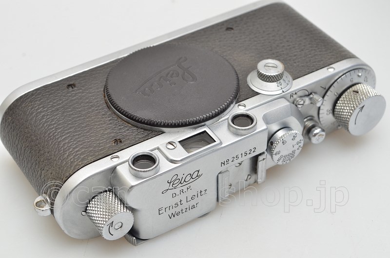 ライカIIIaボディ Leica IIIa with original bakelite body cap pa