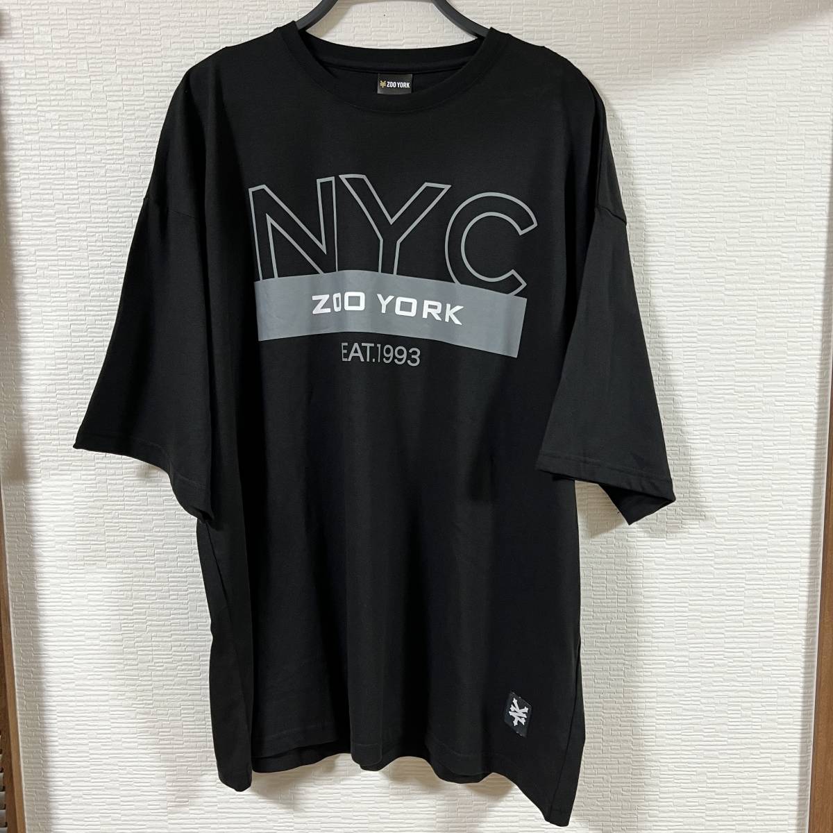 ZOO YORK (ズーヨーク) - MEN 半袖Tシャツ ロゴTシャツ NYC ブランドTシャツ ストリートファッション LLサイズ 黒 (タグ付き新品未使用品)_画像1