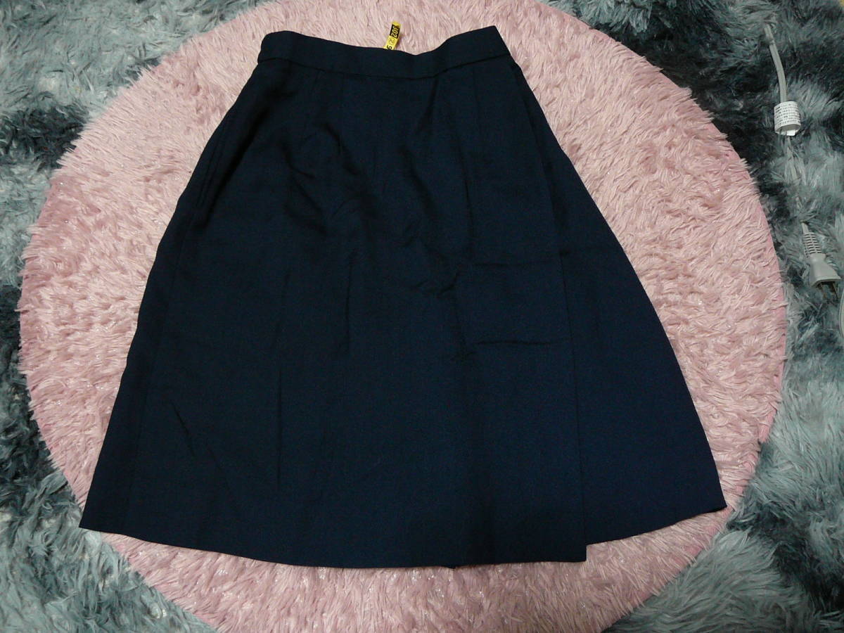 送料370円★　5号　オンワード製　ラップ風キュロット　OL制服　コスプレ衣装　中古品_画像1