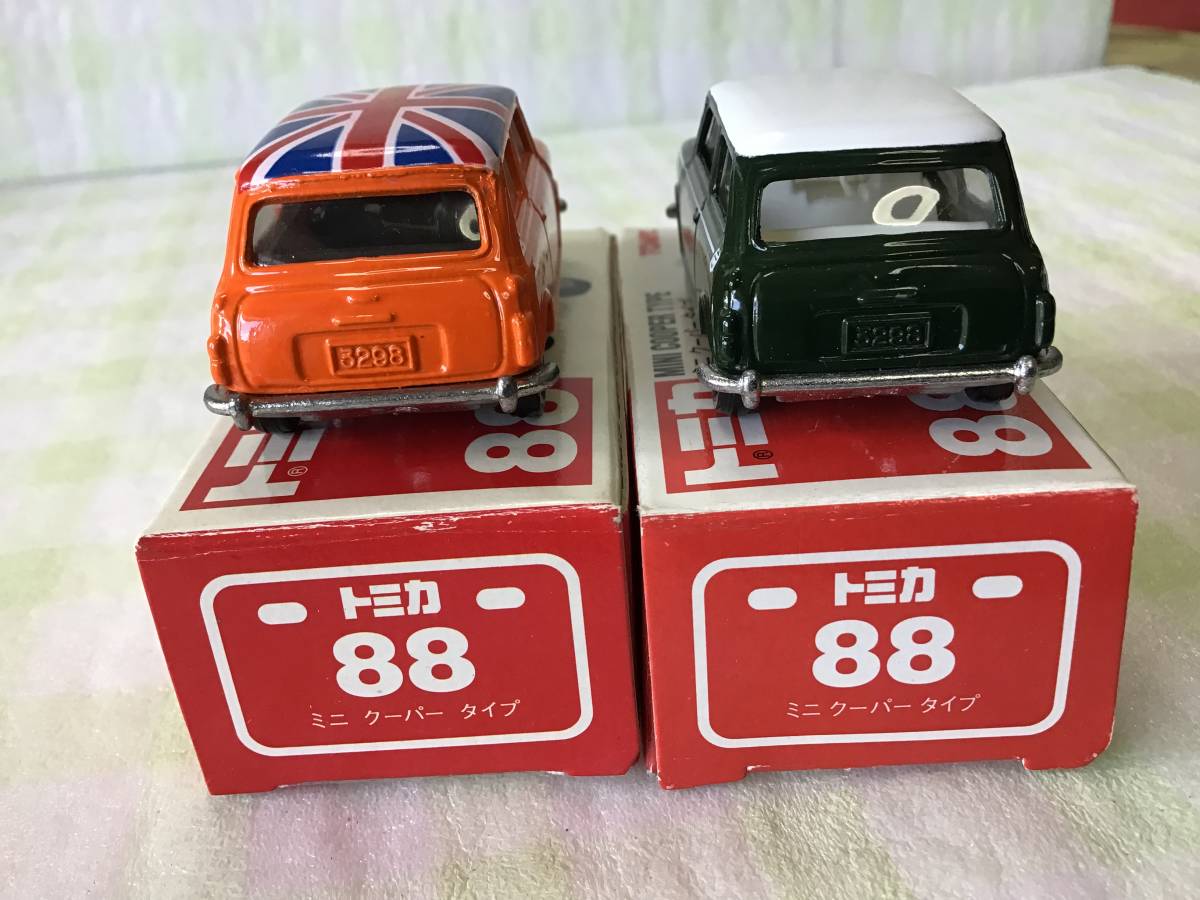 トミカ 赤箱88 ミニクーパー 2台セット トミカ☆赤箱NO.88☆ミニ クーパー タイプ☆2台☆廃版品☆中国製