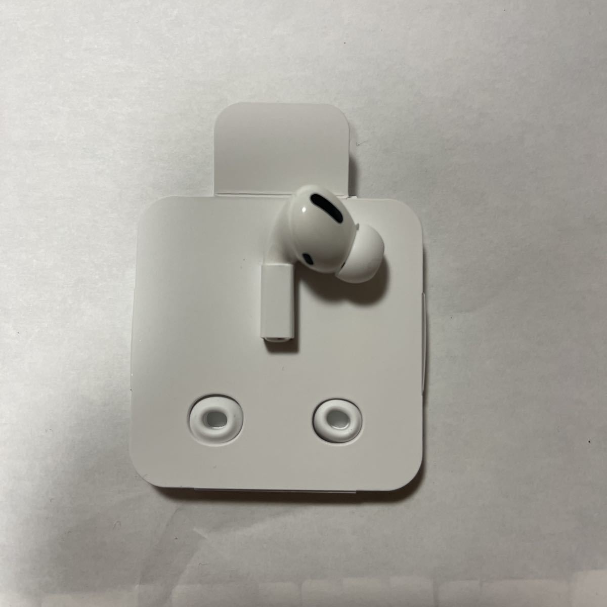 新品未使用品Apple純正AirPods Pro 左イヤホンMWP22J/A 左耳のみ－日本