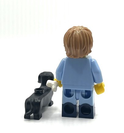 即決　新品 未使用　レゴ　LEGO　ミニフィギュア　ミニフィグ 愛犬家の男性　ダックスフンド　ペットシッター　犬 犬好き_画像3