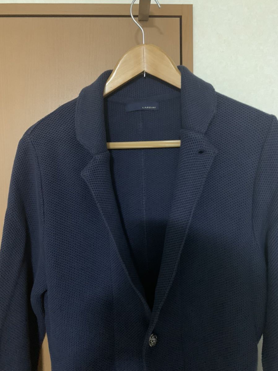 【NEW限定品】
美品 LARDINI ニットジャケット Mサイズ 【NEW限定品】
美品 LARDINI ニットジャケット Mサイズ