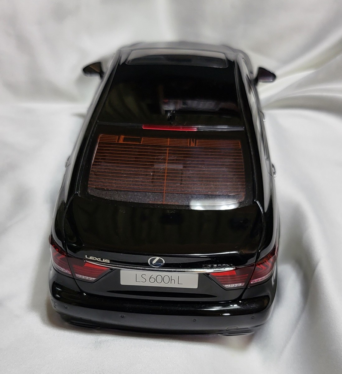 AUTOart オートアート レクサスLS600hL 1/18 ブラック|Yahoo AUTOart オートアート レクサスLS600hL 1/18 ブラック|Yahoo