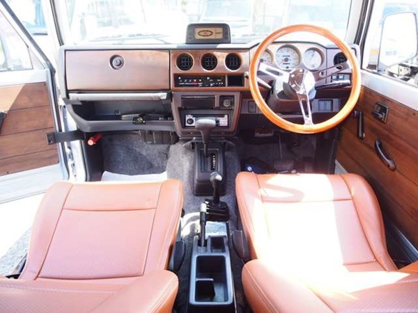 「ジムニー 660 ワイルドウインド 4WD 内装カスタム　タイミングチェーン」の画像2
