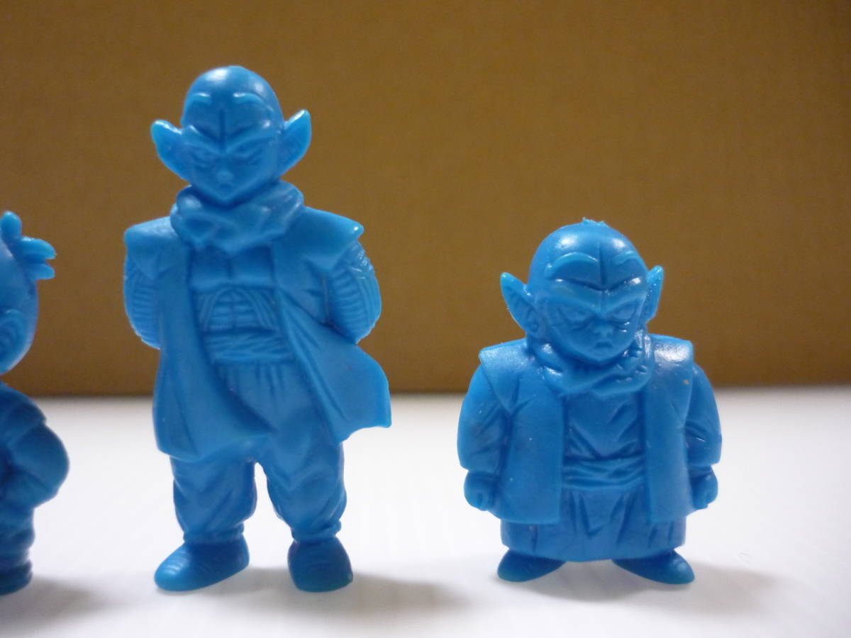 PayPayフリマ|人形 4個セット 青色 ドラゴンボール 消し人形 消しゴム