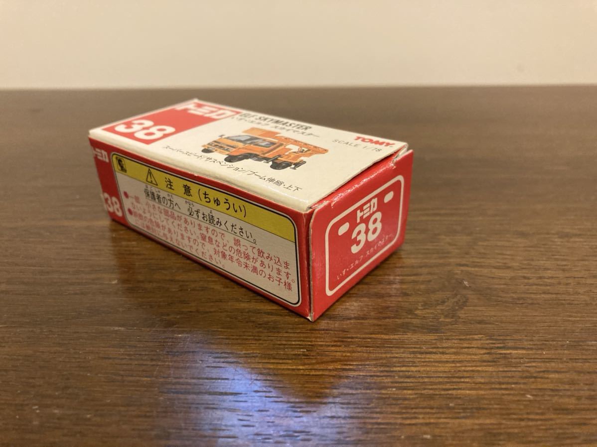 売り出し トミカ 赤箱 中国製 38-5 いすゞ エルフ スカイマスター 1 78 