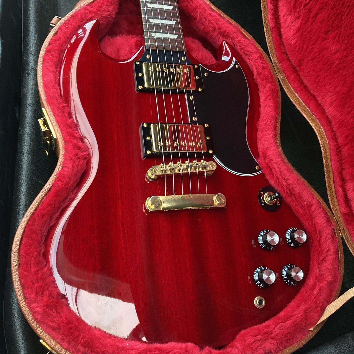 Epiphone sg pro Gibson ハードケース 付き capacitacion
