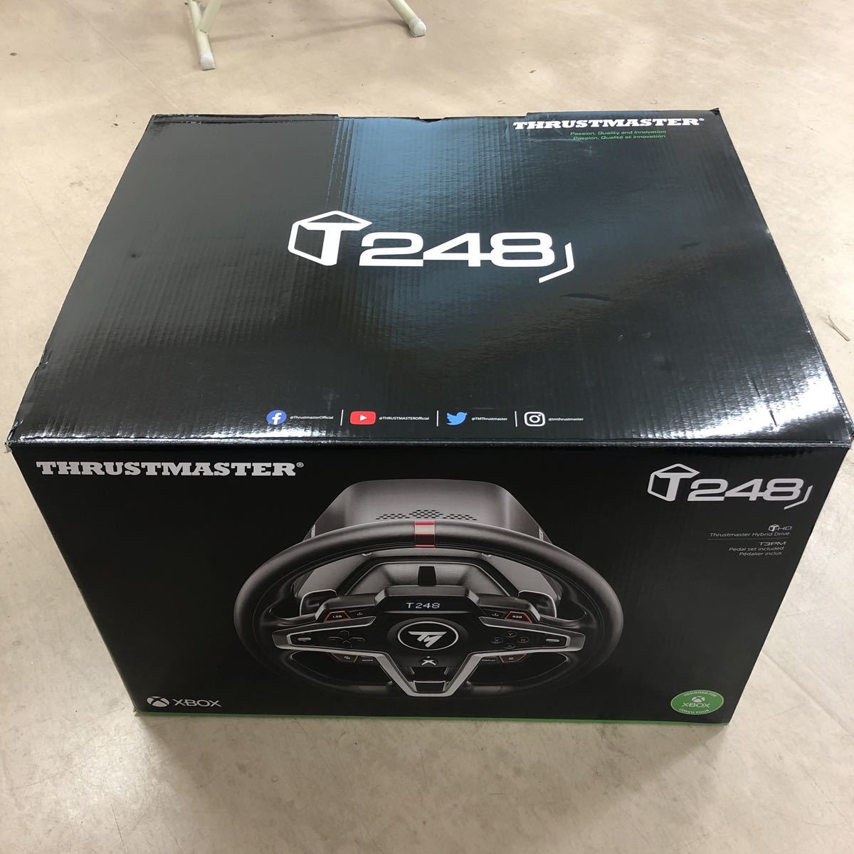 美品 Thrustmaster レーシングコントローラー T248 XBOX スラスト