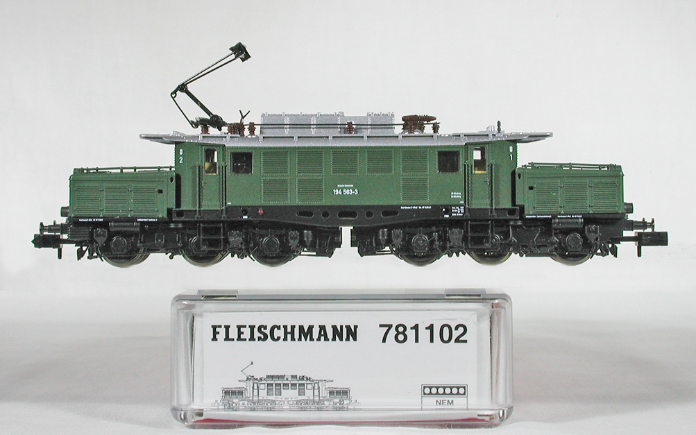 FLEISCHMANN #781102 ＤＢ ／ ＳＢＢ ＢＲ１９４型電気機関車 シングルパンタＳＢＢ賃貸機 （グリーン）　限定品