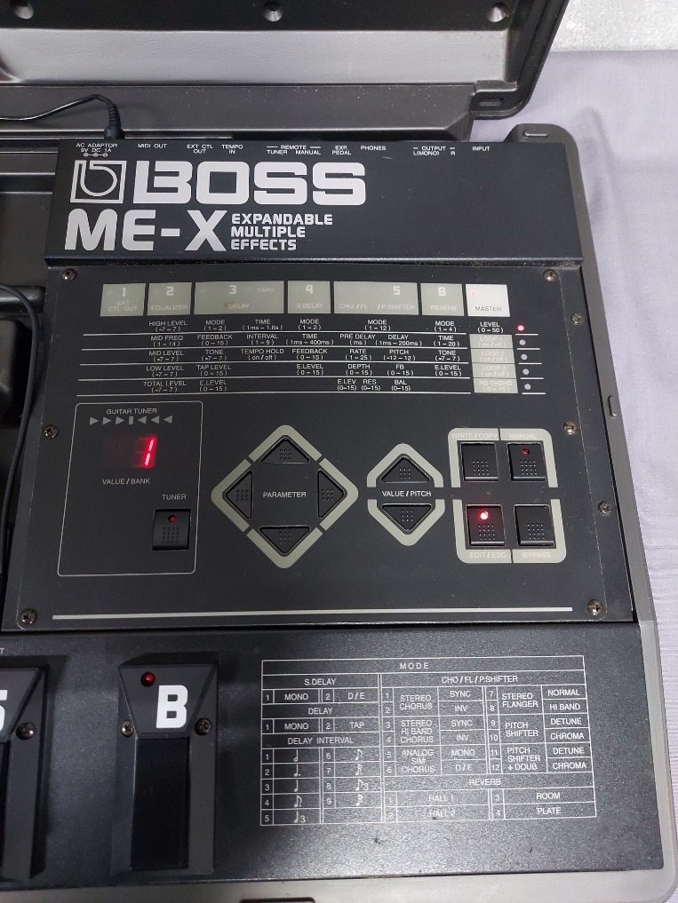 4AN2083 BOSS ボス ME-X エクスパンダブル・マルチプル・エフェクツ