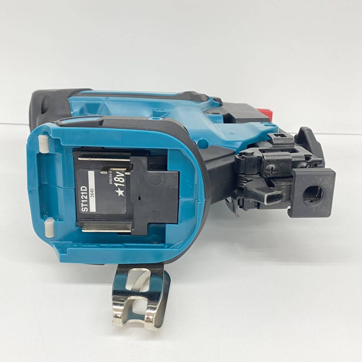makita マキタ 18V 充電式タッカ J線 幅10mm×長さ13~25mm ST121DZK
