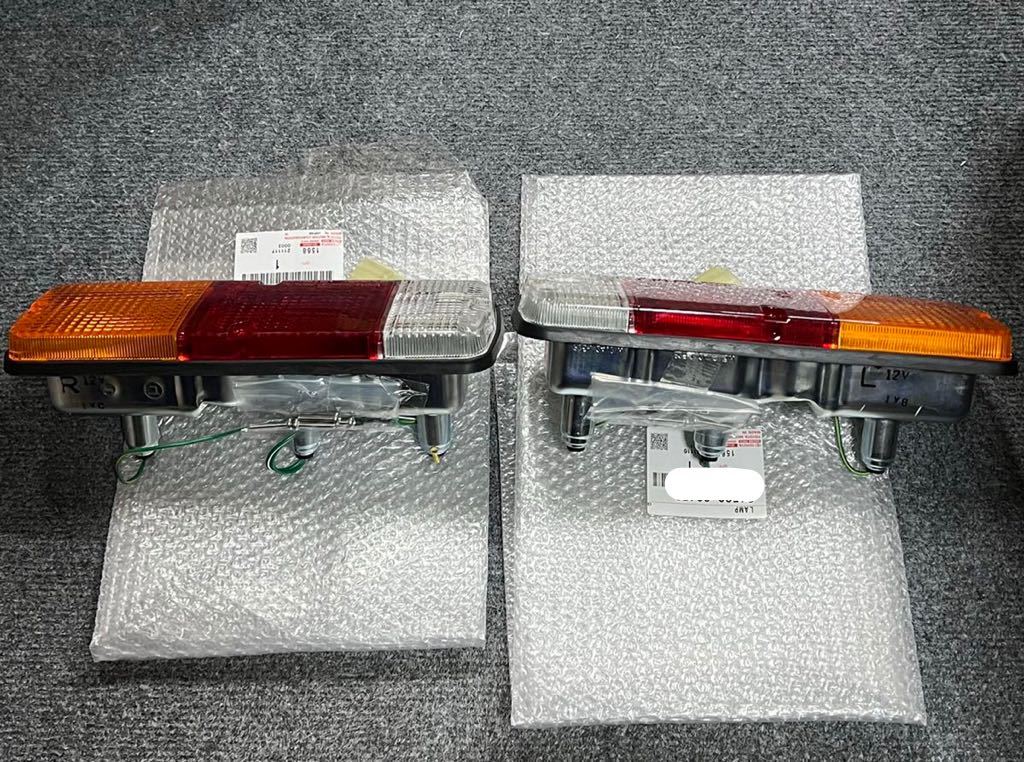 トヨタ 純正品 ランクル40 BJ40 FJ40 45 テールランプ 左右セット