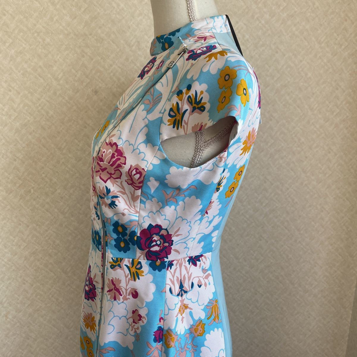 新品未使用シャンハイタン 上海灘 花柄シルクワンピース チャイナ