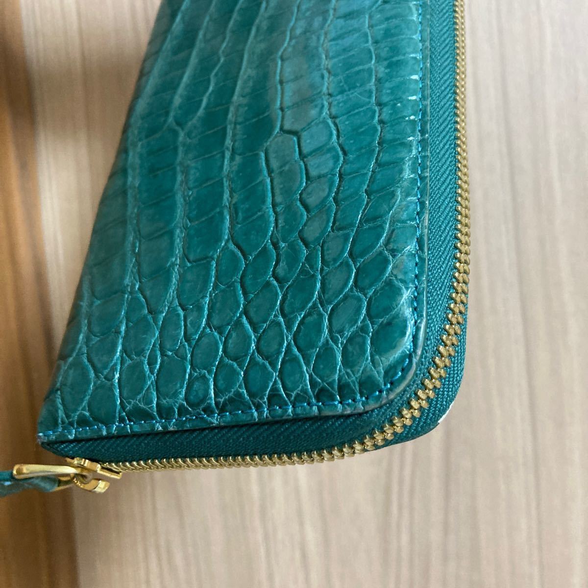 クロコダイル 財布 本物 レトログリーン 緑 ヘンローン社製 ラウンド