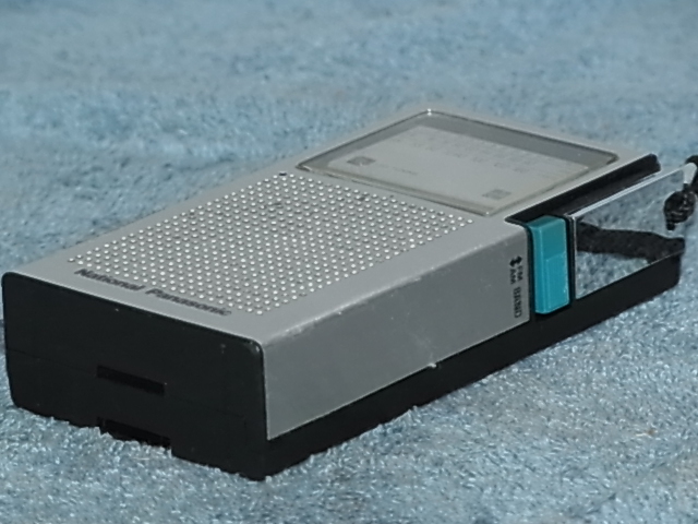 National Panasonic 【RF-517】 AM/FM ラジオ 中古品です 管理 National Panasonic 【RF-517】 AM/FM ラジオ 中古品です 管理