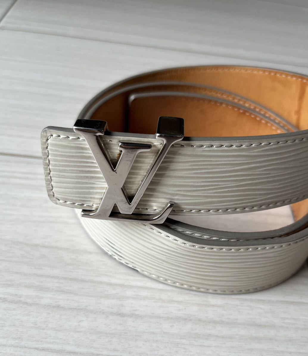 ルイヴィトン Louis Vuitton エピ サンチュール LVイニシャル シルバー