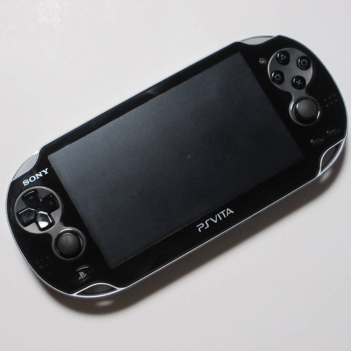 売れ筋アウトレット  メモリーカード16GB付き クリスタルホワイト PCH-1100 PSVITA 携帯用ゲーム本体