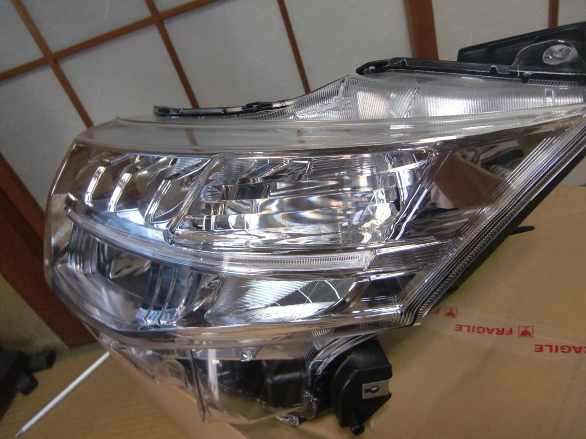国内外の人気が集結 0545②【新品】 未使用 ルーミー 値下げ ルーミー