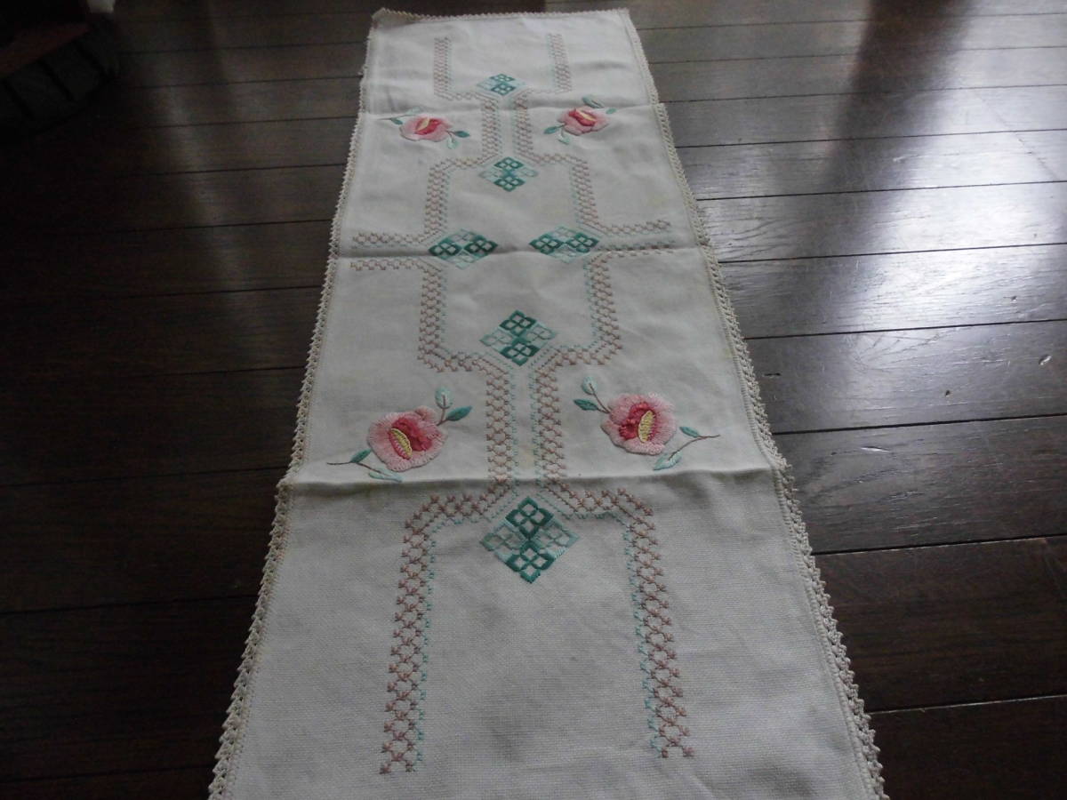 ヤフオク! - ハンドメイドテーブルセンター戸塚刺繍使用品