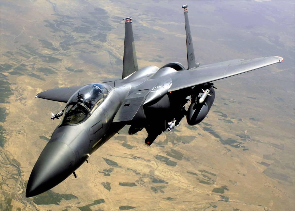 Paypayフリマ ポスター サイズ 光沢高画質印刷 F A 18e 7 検 飛行機 軍用機 戦闘機 空軍 海軍 空母 空中戦 ブルー トップガン ブルーエンジェルズ 飛行ポスターで軍用飛行機 Vladatk Kim Ba