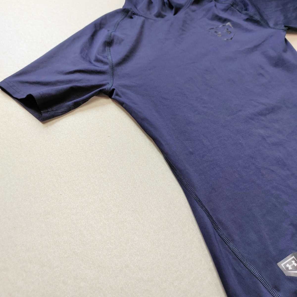 良品　UNDER ARMOUR　アンダーアーマー baseball　インナー　半袖ボトルネックTシャツ 半袖シャツ　スポーツウェア　ネイビー　SMサイズ_画像7