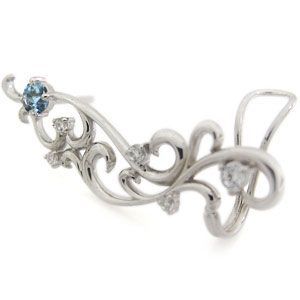堅実な究極の イヤーカフ ピアス・イヤークリップ・K18・アクアマリンサンタ アクアマリン