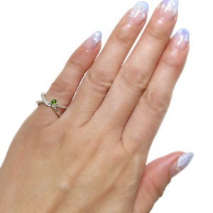 ペリドット リング V字 K18 リング 婚約指輪 安い エンゲージリング_画像3