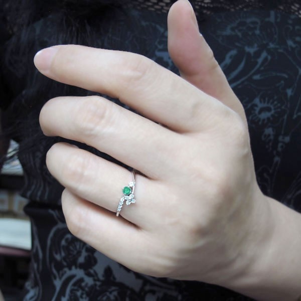 エメラルド 婚約指輪 安い メモリアルリング 結婚記念日 エンゲージリング_画像3